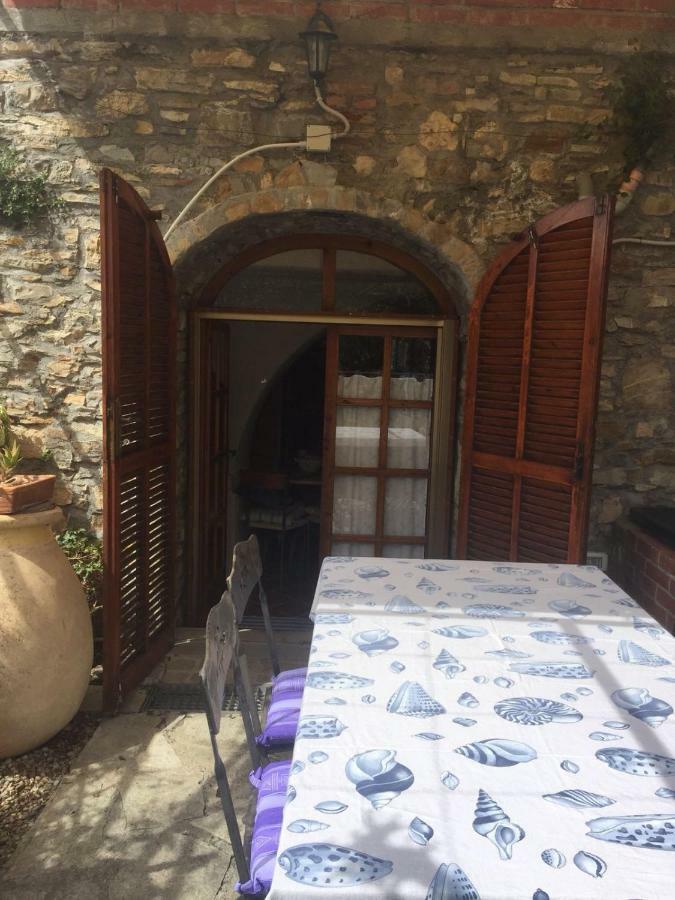 Tavernetta A 10 Minuti Dal Mare Villa Diano San Pietro Exteriör bild